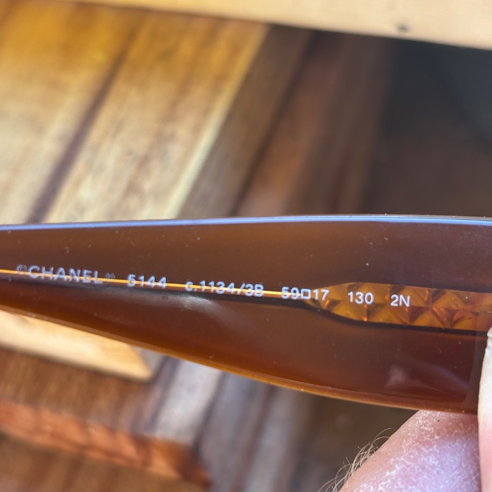 Chanel sunglasses - Picture 7 of 7